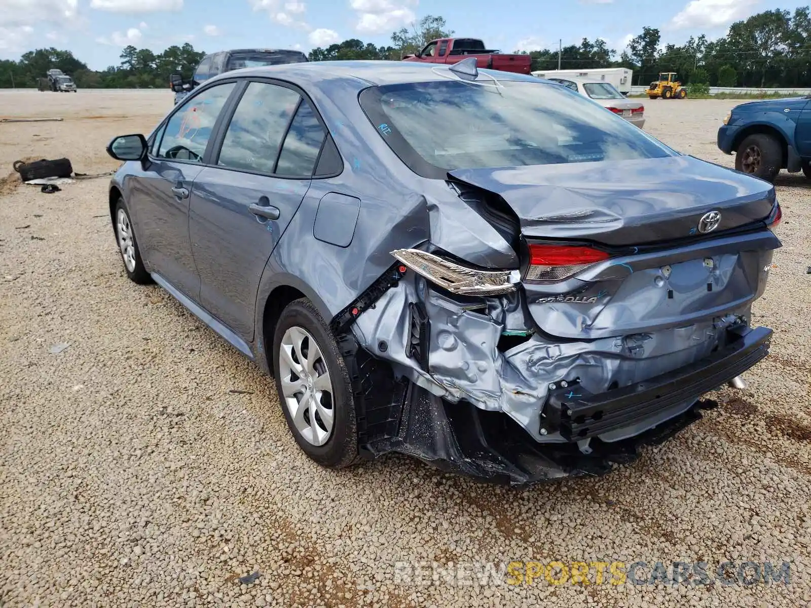 3 Photograph of a damaged car 5YFEPMAE8MP263562 TOYOTA COROLLA 2021