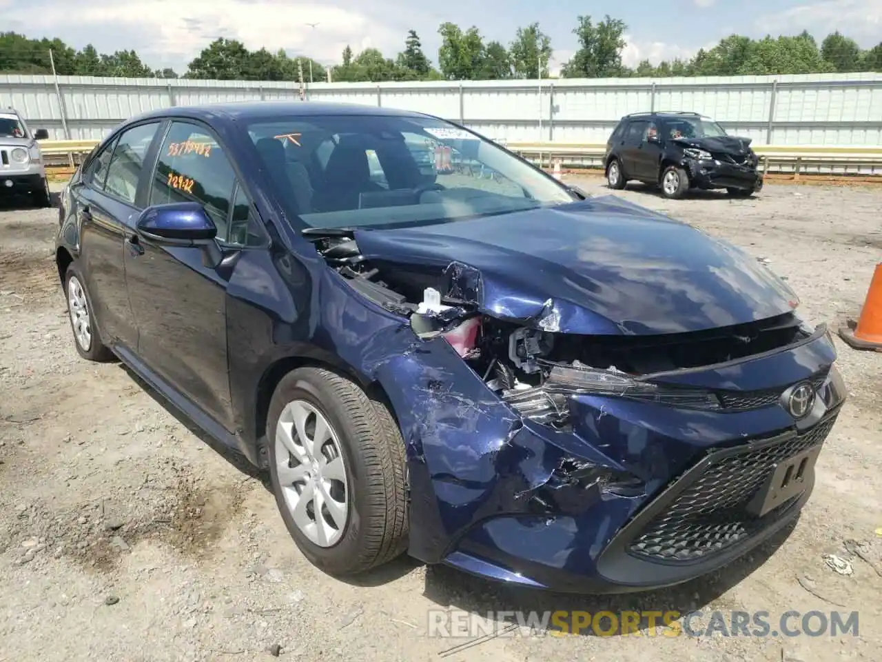 1 Photograph of a damaged car 5YFEPMAE8MP266297 TOYOTA COROLLA 2021