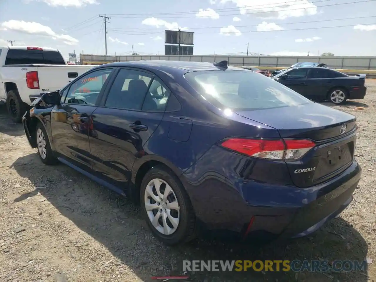 3 Photograph of a damaged car 5YFEPMAE8MP266297 TOYOTA COROLLA 2021