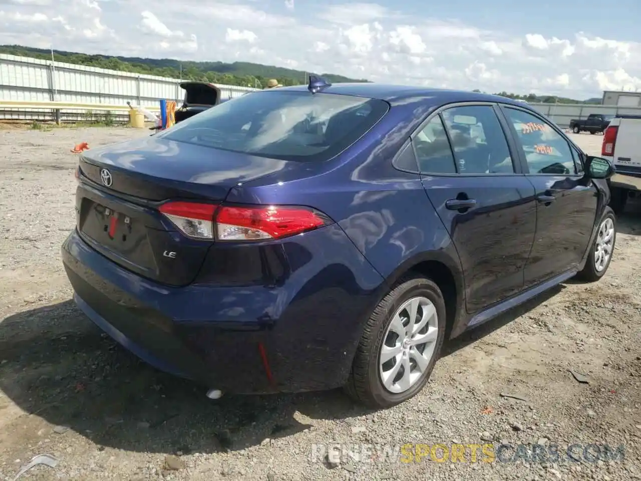 4 Photograph of a damaged car 5YFEPMAE8MP266297 TOYOTA COROLLA 2021