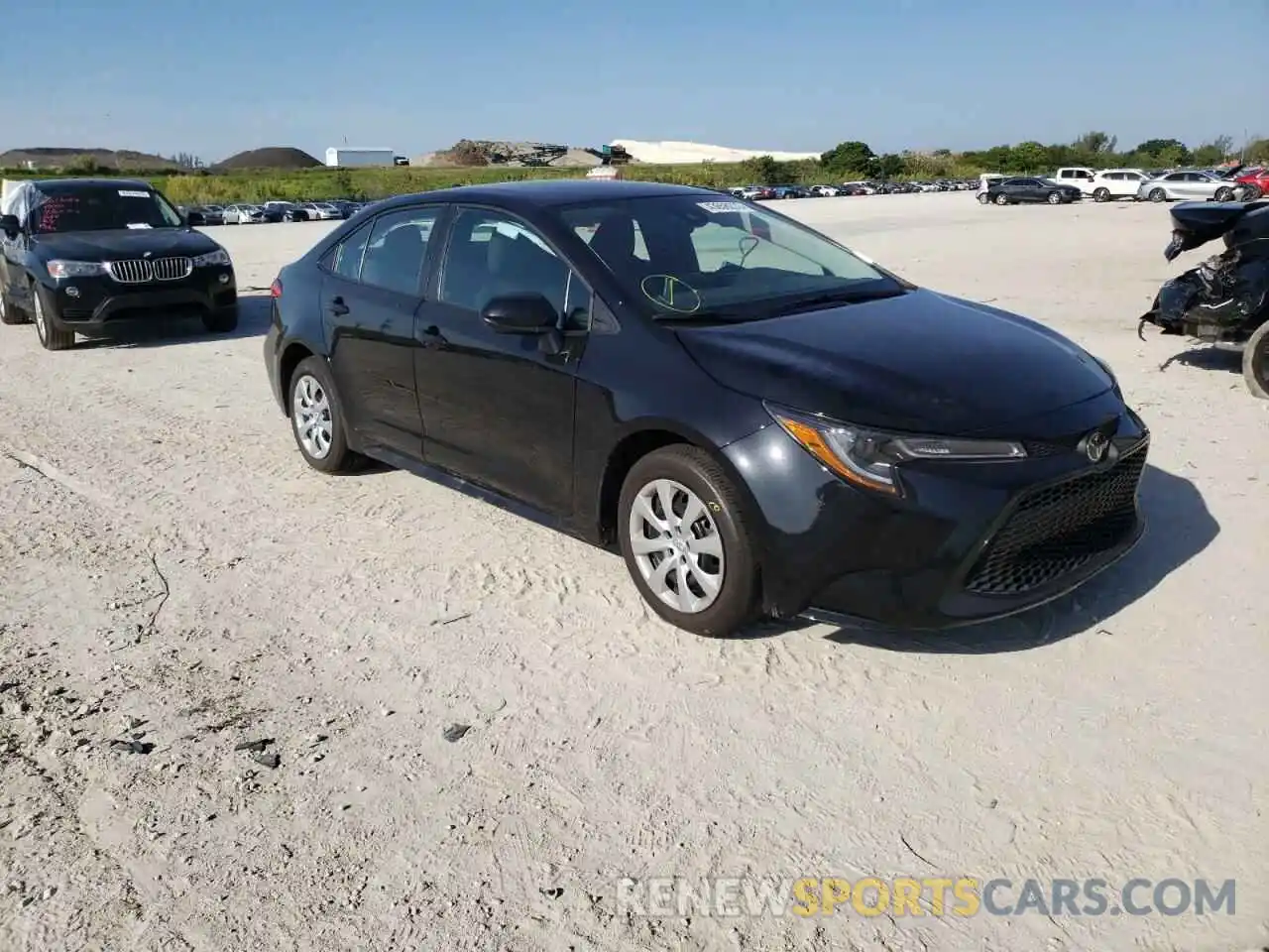 1 Photograph of a damaged car 5YFEPMAE8MP266445 TOYOTA COROLLA 2021