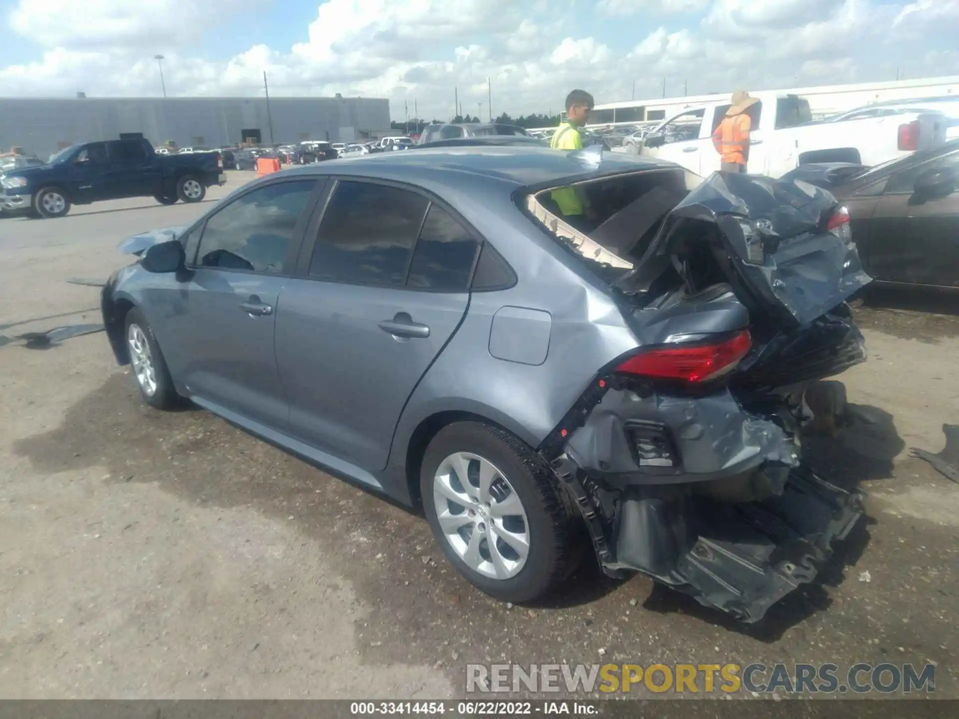 3 Photograph of a damaged car 5YFEPMAE8MP267353 TOYOTA COROLLA 2021