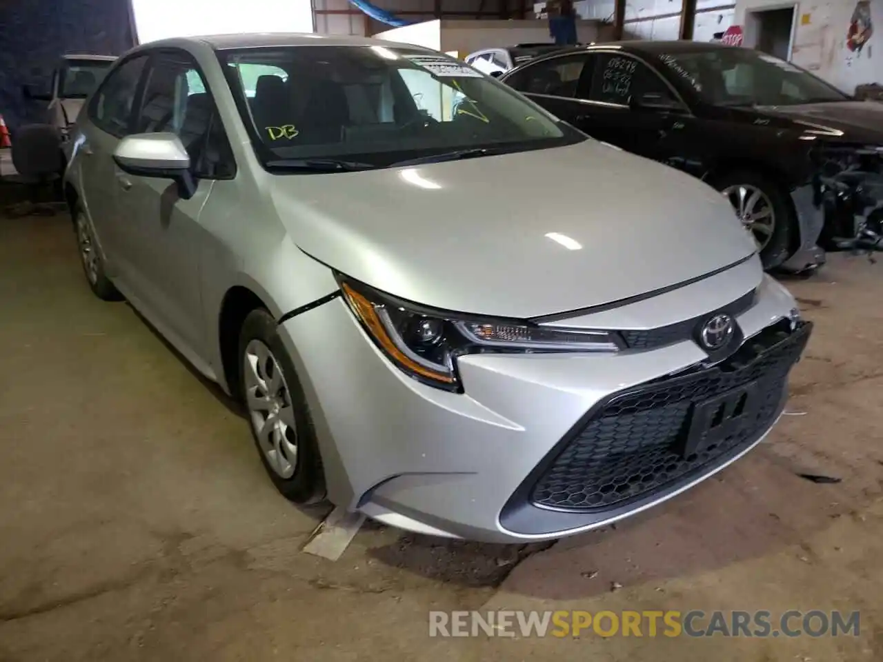 1 Photograph of a damaged car 5YFEPMAE8MP267658 TOYOTA COROLLA 2021