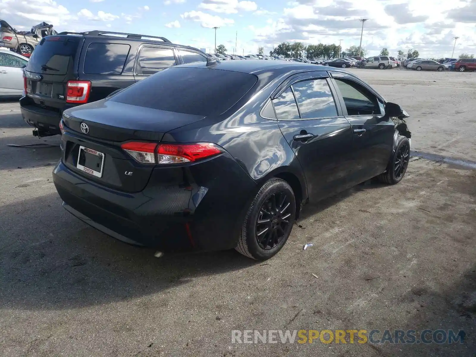 4 Photograph of a damaged car 5YFEPMAE8MP270818 TOYOTA COROLLA 2021