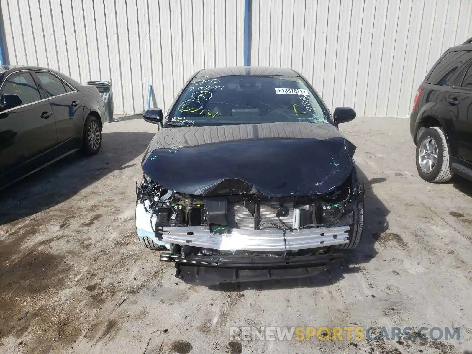 9 Photograph of a damaged car 5YFEPMAE8MP270818 TOYOTA COROLLA 2021