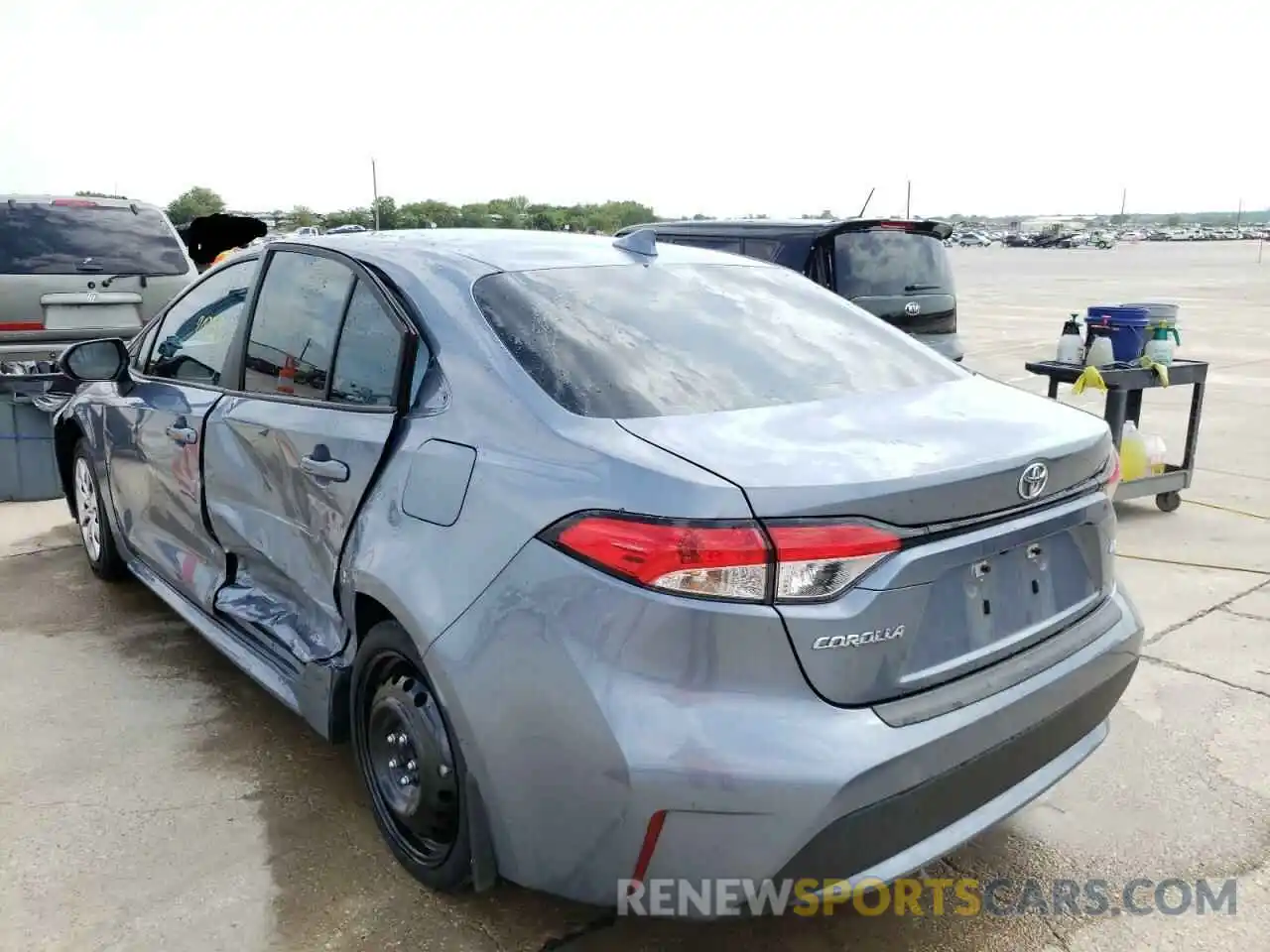 3 Photograph of a damaged car 5YFEPMAE8MP271418 TOYOTA COROLLA 2021