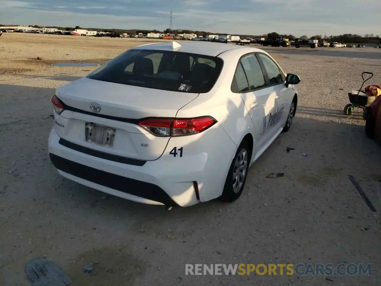 4 Photograph of a damaged car 5YFEPMAE9MP150963 TOYOTA COROLLA 2021