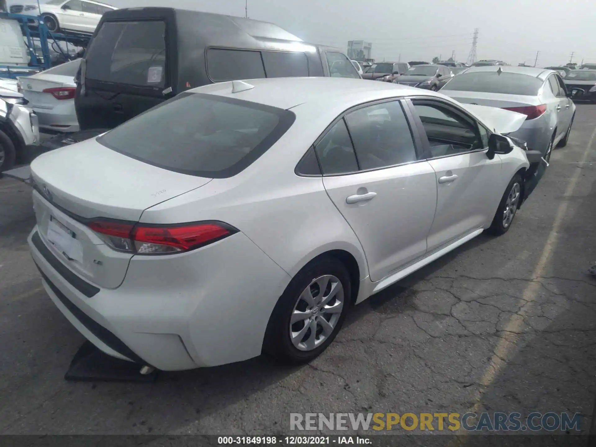 4 Photograph of a damaged car 5YFEPMAE9MP159226 TOYOTA COROLLA 2021