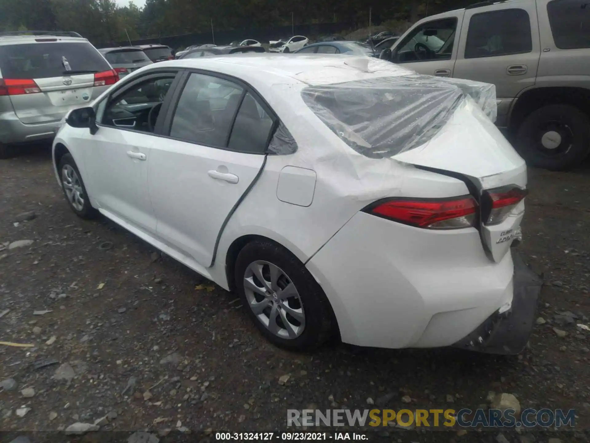 3 Photograph of a damaged car 5YFEPMAE9MP161901 TOYOTA COROLLA 2021