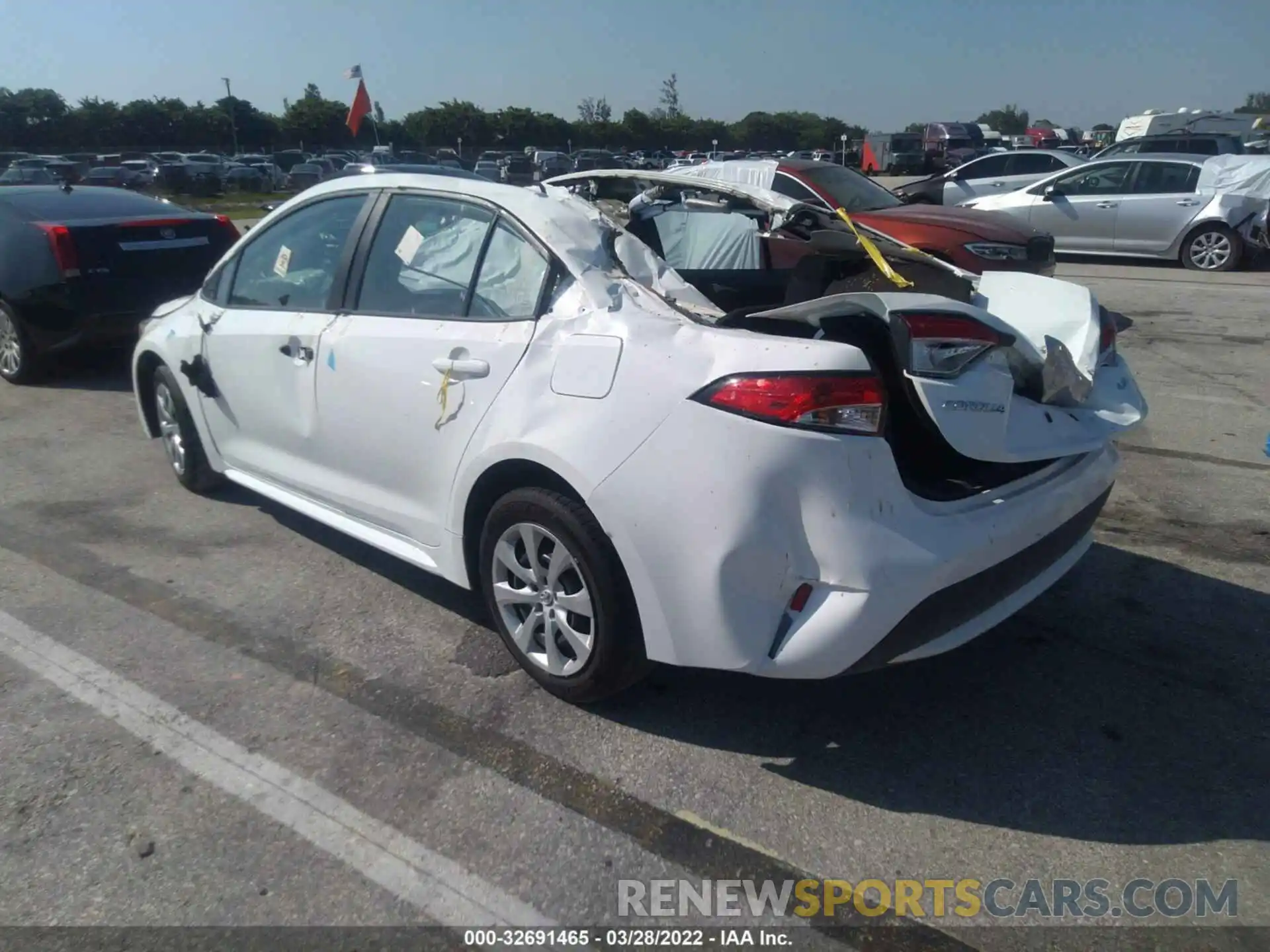 3 Photograph of a damaged car 5YFEPMAE9MP166855 TOYOTA COROLLA 2021