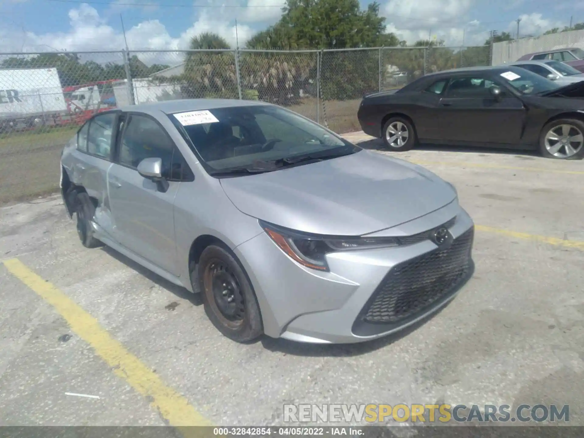 1 Photograph of a damaged car 5YFEPMAE9MP168041 TOYOTA COROLLA 2021