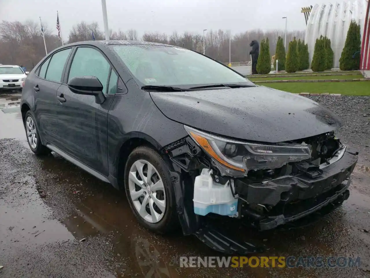 1 Photograph of a damaged car 5YFEPMAE9MP172235 TOYOTA COROLLA 2021