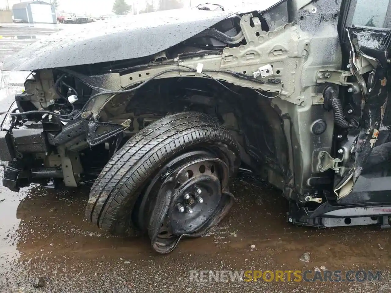 9 Photograph of a damaged car 5YFEPMAE9MP172235 TOYOTA COROLLA 2021