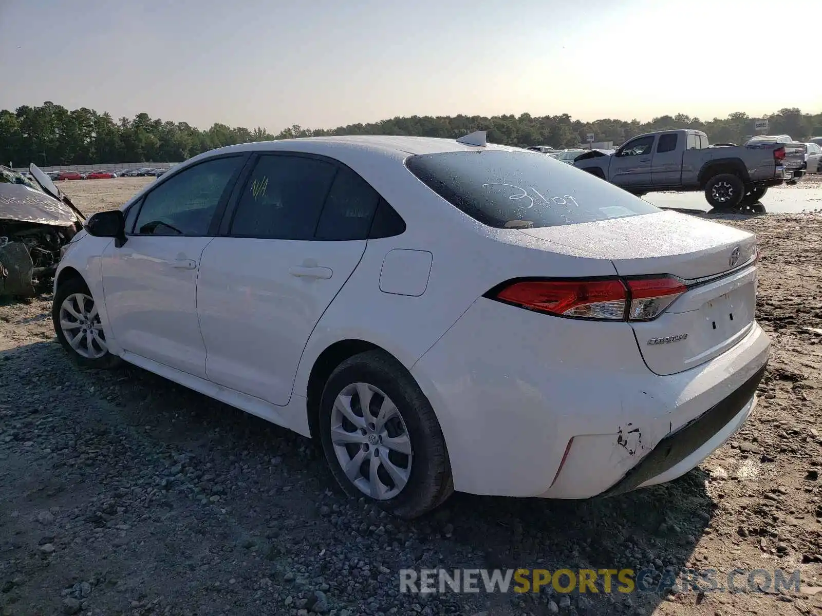 3 Photograph of a damaged car 5YFEPMAE9MP173109 TOYOTA COROLLA 2021