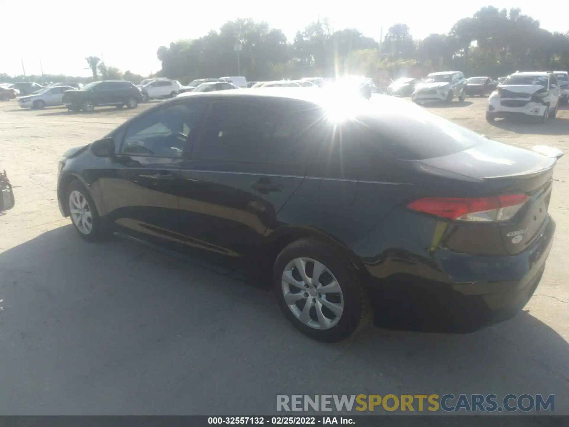 3 Photograph of a damaged car 5YFEPMAE9MP173126 TOYOTA COROLLA 2021