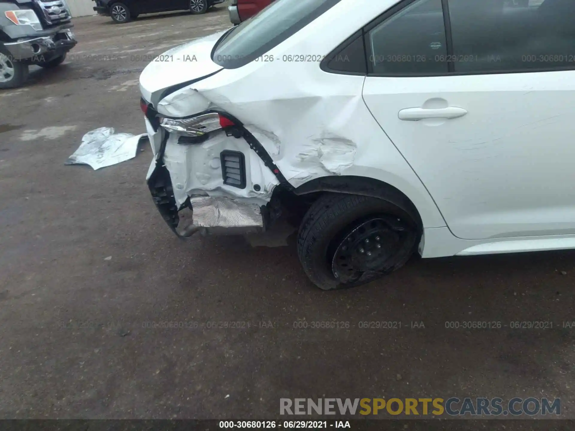 6 Photograph of a damaged car 5YFEPMAE9MP175314 TOYOTA COROLLA 2021