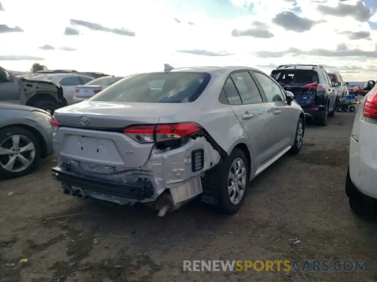 4 Photograph of a damaged car 5YFEPMAE9MP176849 TOYOTA COROLLA 2021