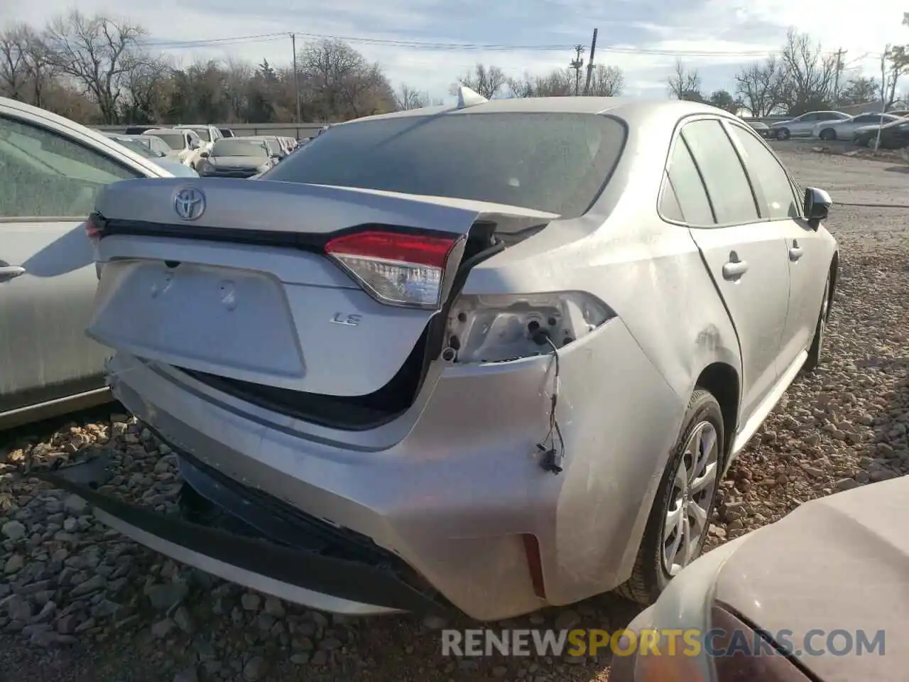 4 Photograph of a damaged car 5YFEPMAE9MP182098 TOYOTA COROLLA 2021