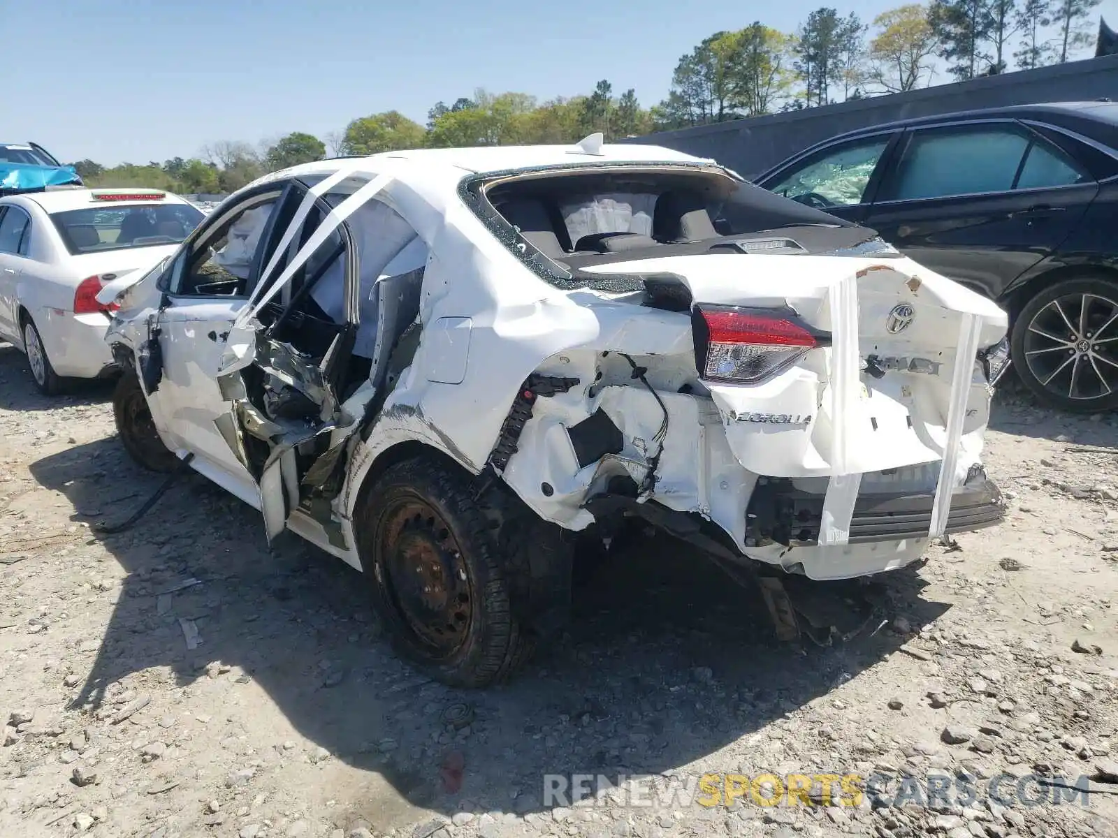 3 Photograph of a damaged car 5YFEPMAE9MP183736 TOYOTA COROLLA 2021