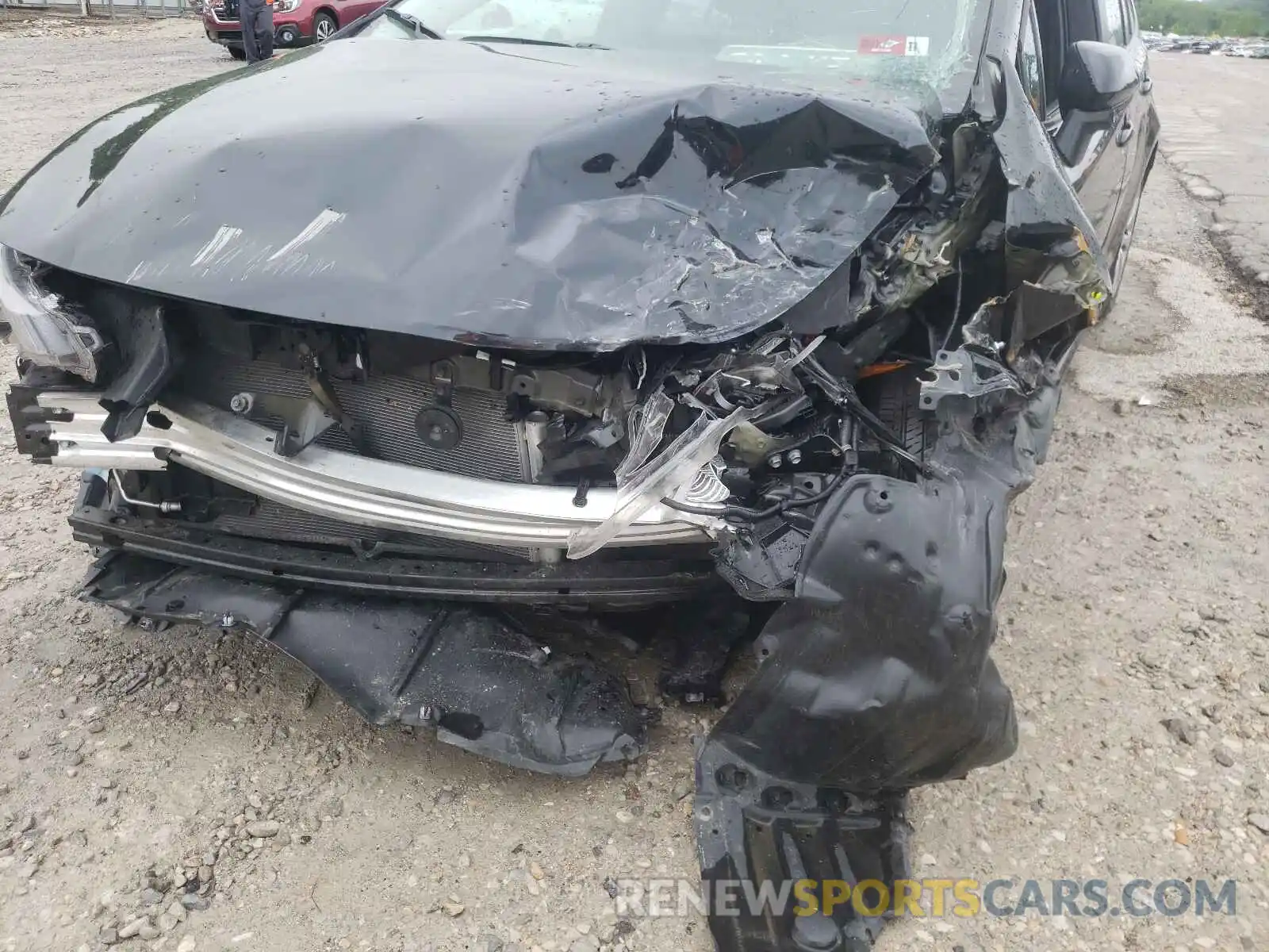 9 Photograph of a damaged car 5YFEPMAE9MP184918 TOYOTA COROLLA 2021