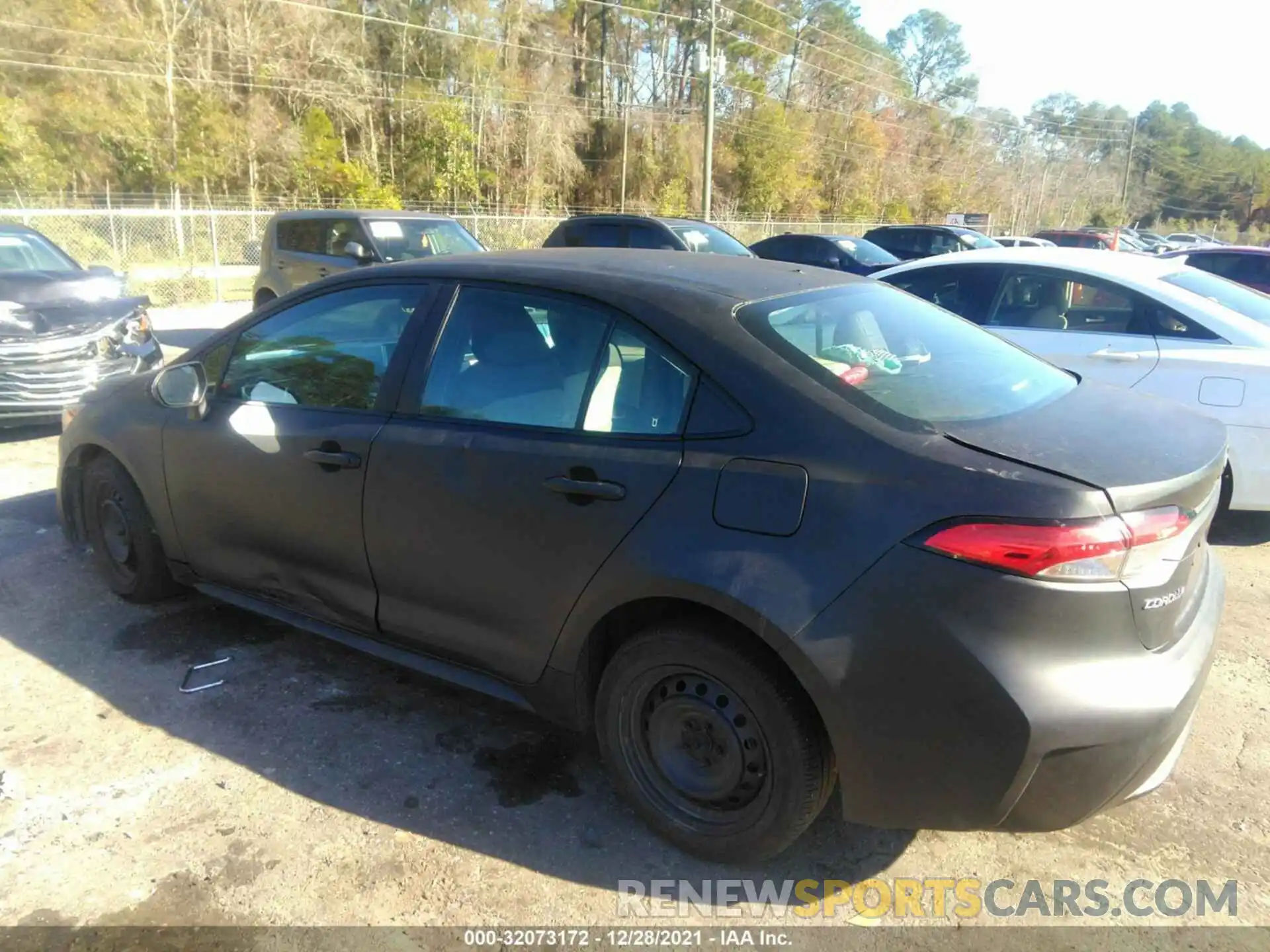 3 Photograph of a damaged car 5YFEPMAE9MP189374 TOYOTA COROLLA 2021