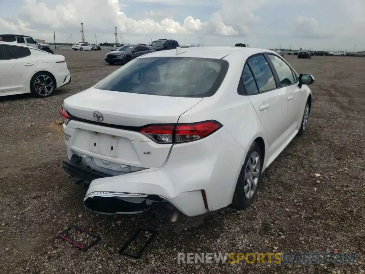 4 Photograph of a damaged car 5YFEPMAE9MP193036 TOYOTA COROLLA 2021