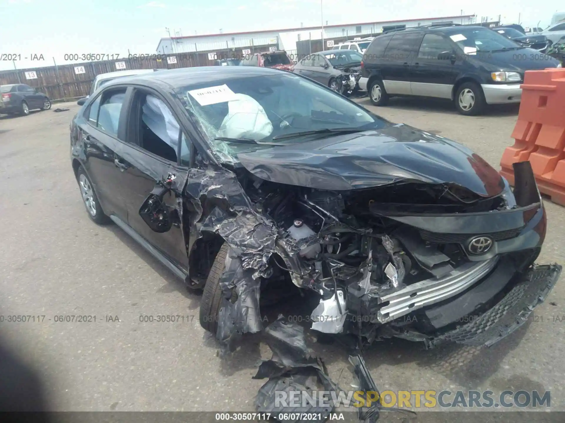 1 Photograph of a damaged car 5YFEPMAE9MP194039 TOYOTA COROLLA 2021