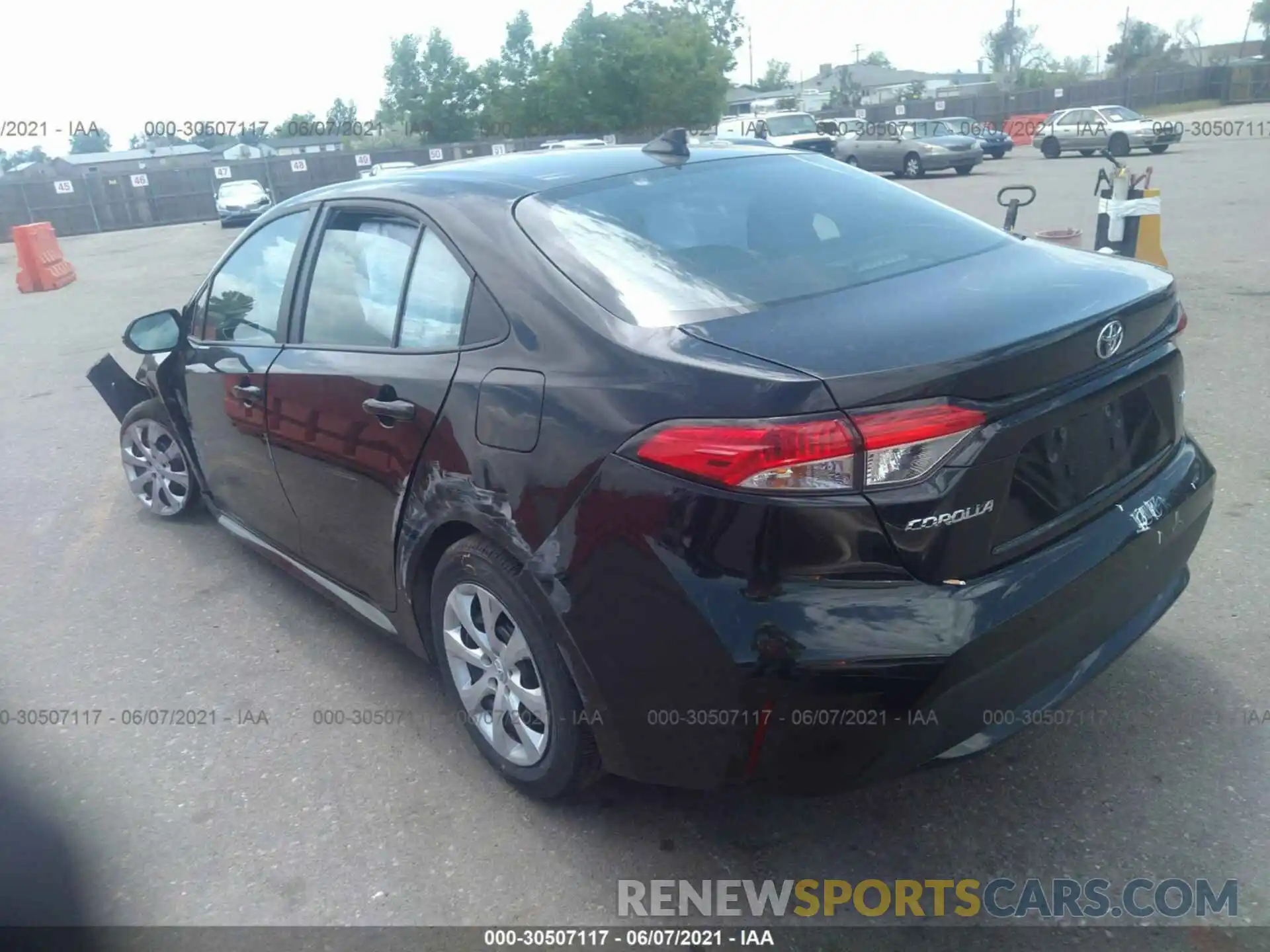 3 Photograph of a damaged car 5YFEPMAE9MP194039 TOYOTA COROLLA 2021