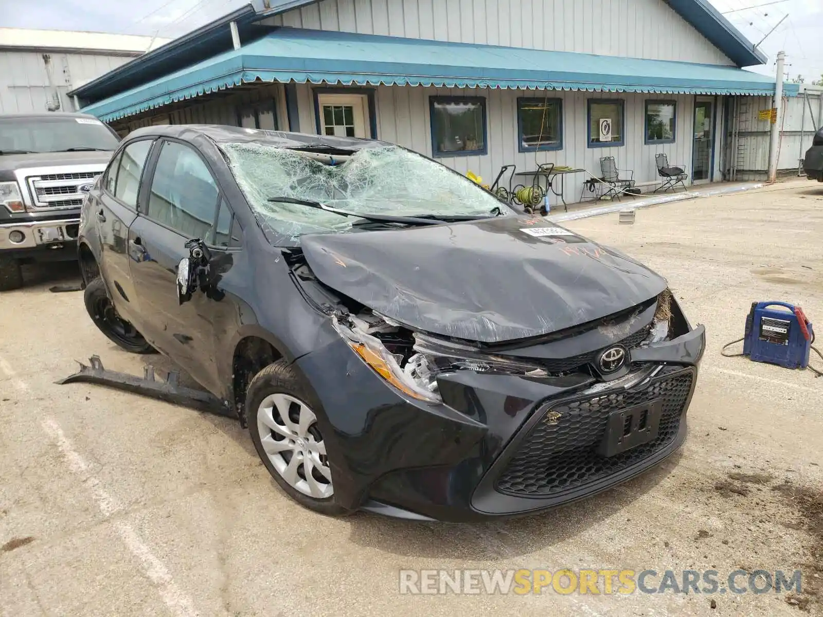 1 Photograph of a damaged car 5YFEPMAE9MP195174 TOYOTA COROLLA 2021