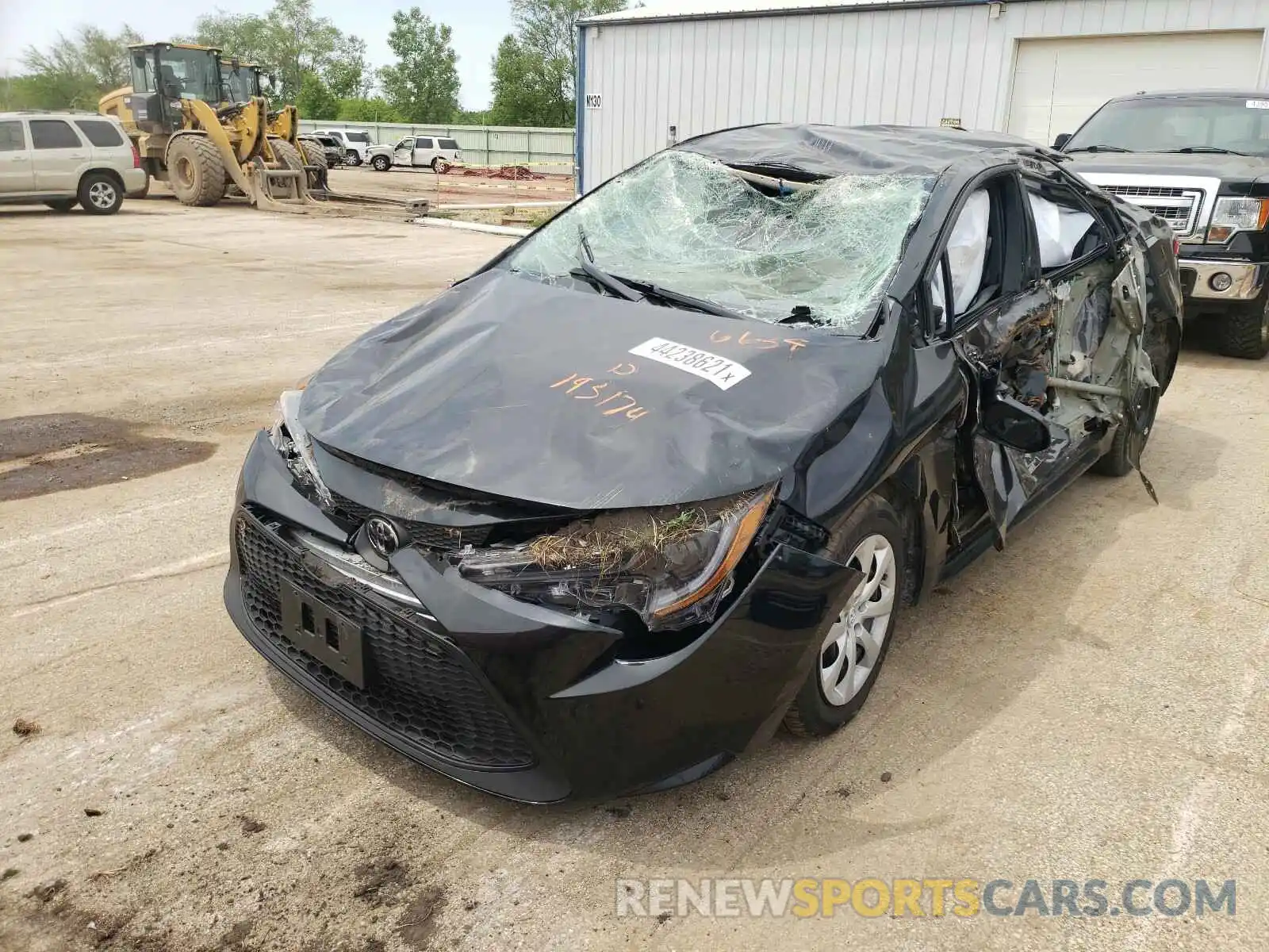 2 Photograph of a damaged car 5YFEPMAE9MP195174 TOYOTA COROLLA 2021