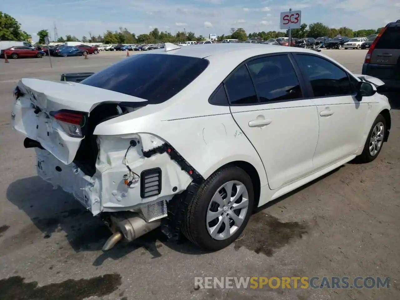 4 Photograph of a damaged car 5YFEPMAE9MP195496 TOYOTA COROLLA 2021