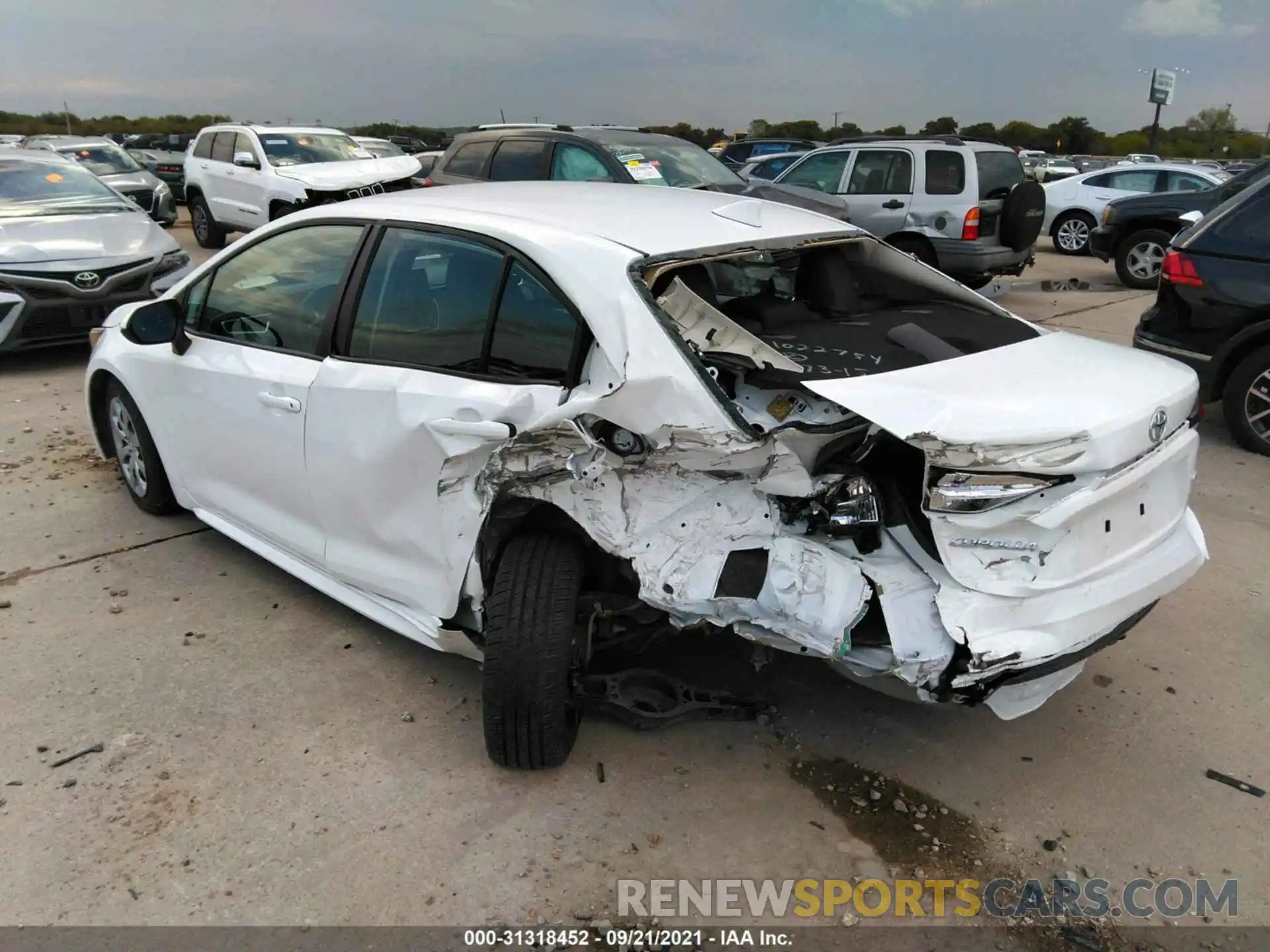 3 Photograph of a damaged car 5YFEPMAE9MP198303 TOYOTA COROLLA 2021