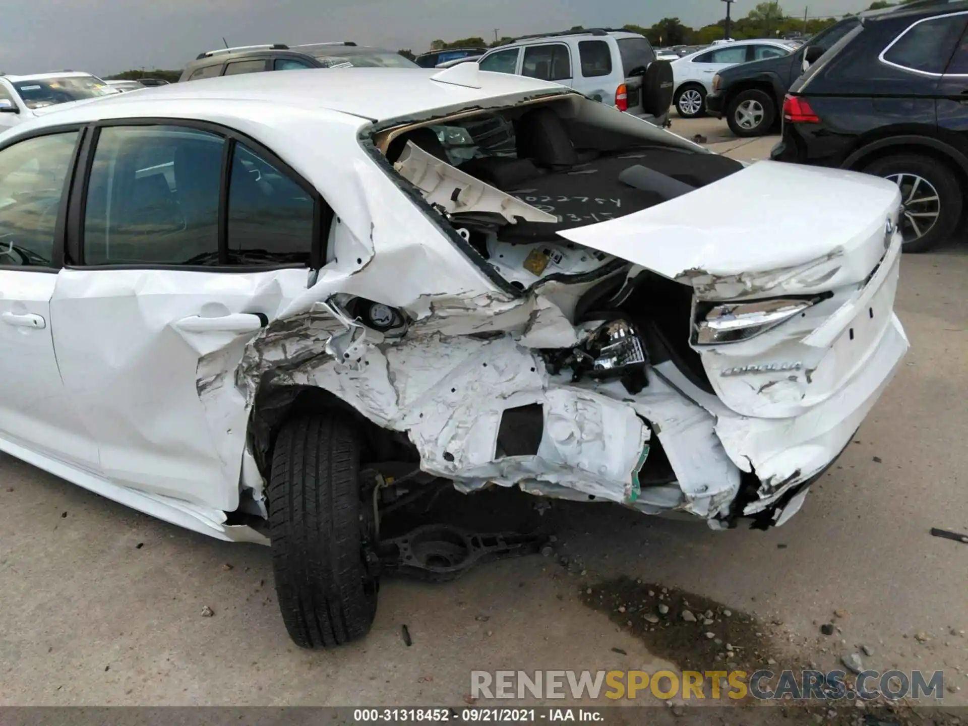 6 Photograph of a damaged car 5YFEPMAE9MP198303 TOYOTA COROLLA 2021