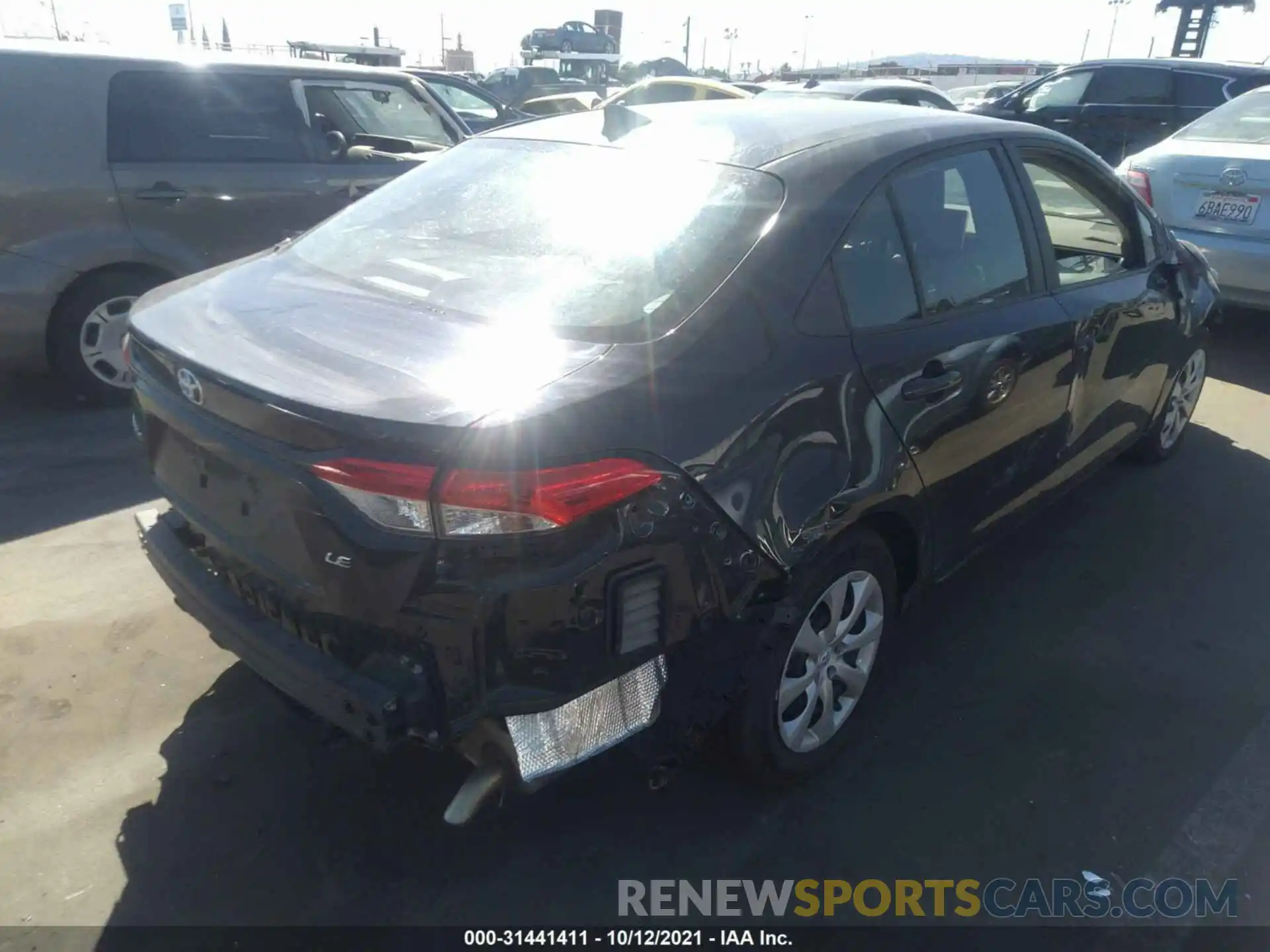 4 Photograph of a damaged car 5YFEPMAE9MP200017 TOYOTA COROLLA 2021