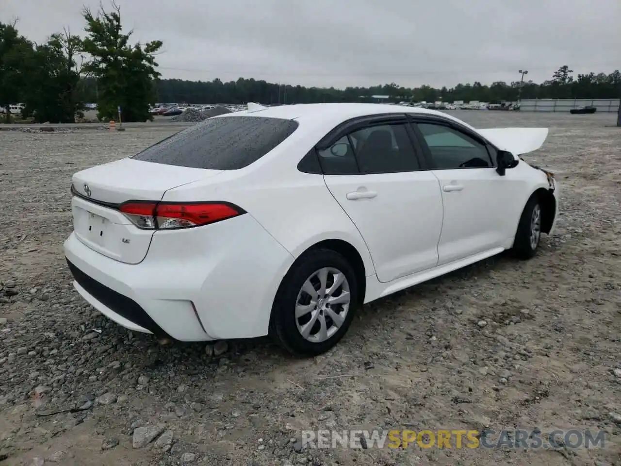 4 Photograph of a damaged car 5YFEPMAE9MP201961 TOYOTA COROLLA 2021