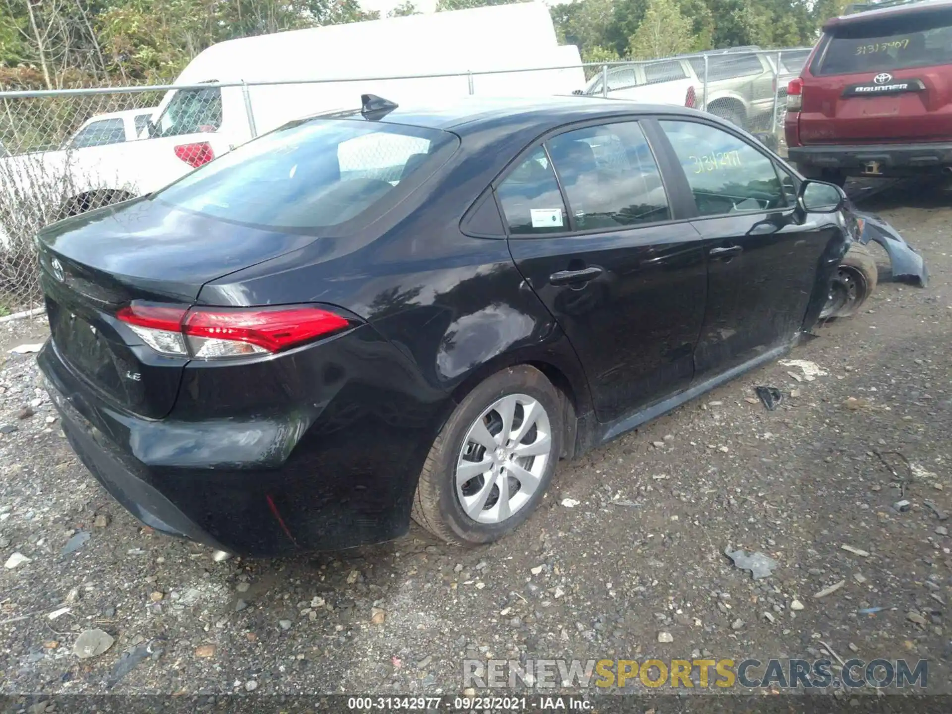 4 Photograph of a damaged car 5YFEPMAE9MP202429 TOYOTA COROLLA 2021