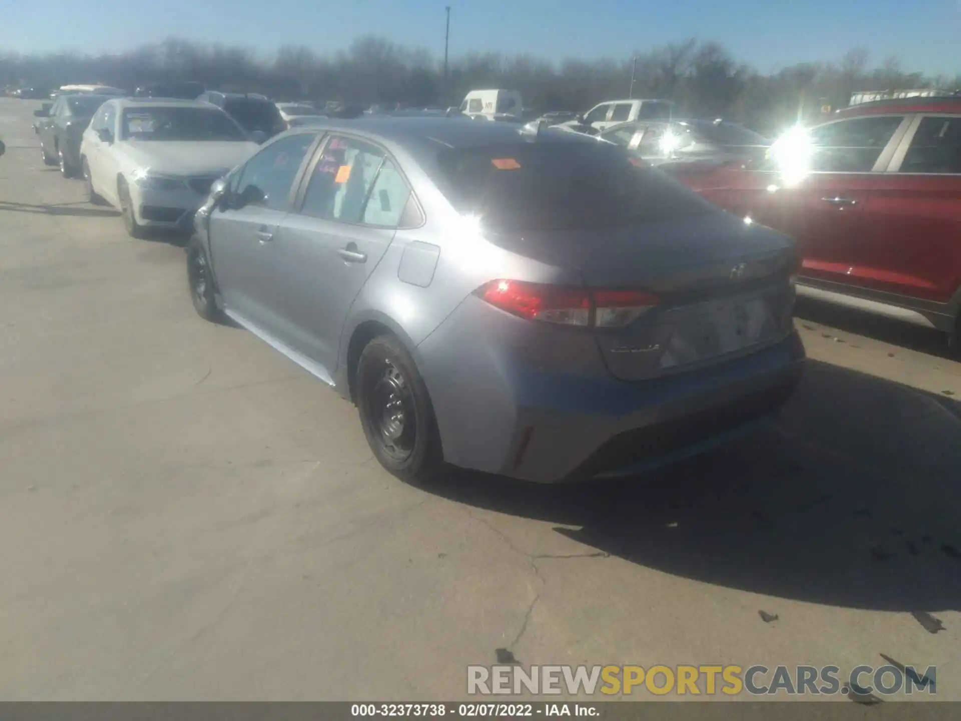 3 Photograph of a damaged car 5YFEPMAE9MP203967 TOYOTA COROLLA 2021