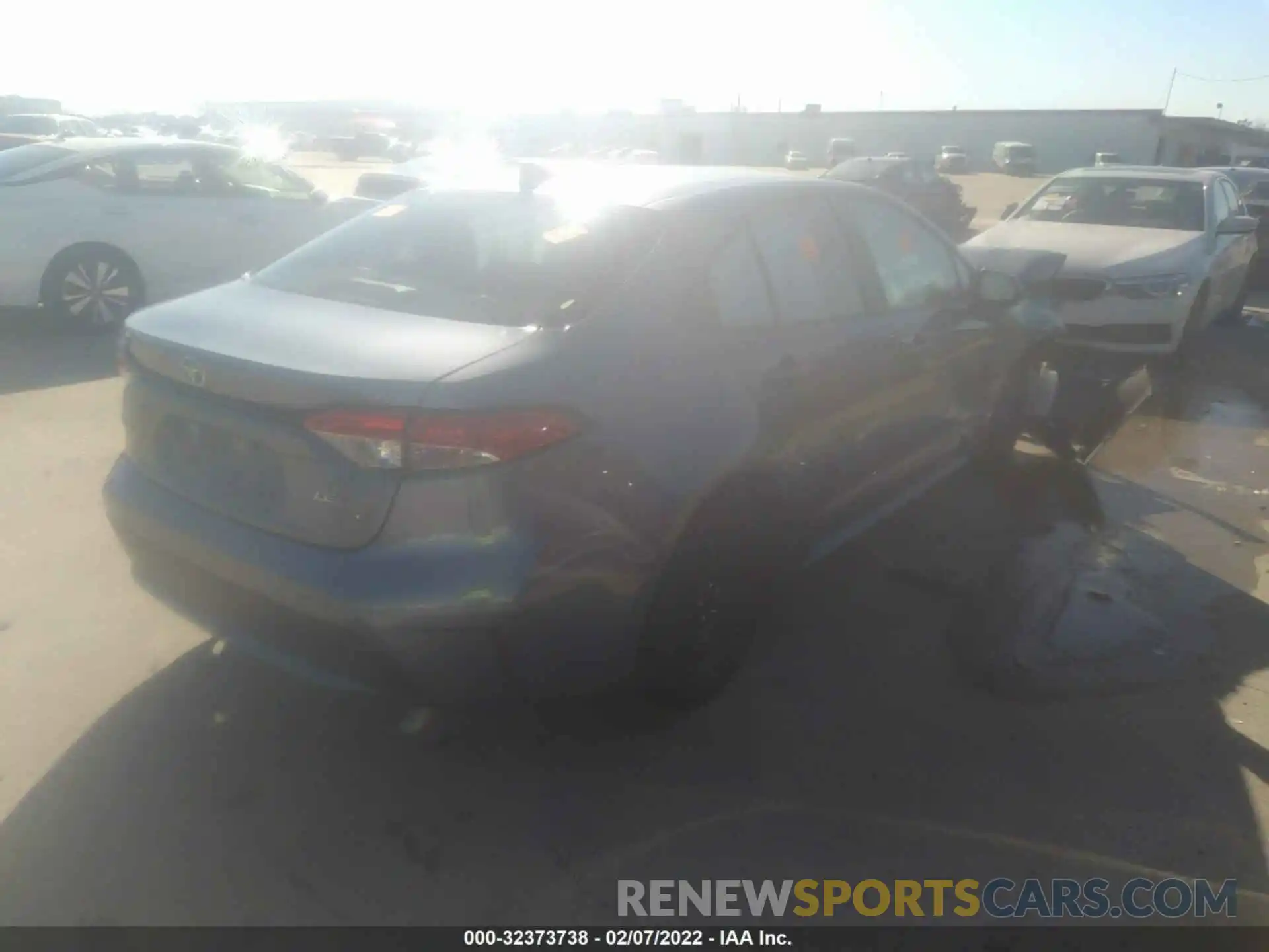 4 Photograph of a damaged car 5YFEPMAE9MP203967 TOYOTA COROLLA 2021