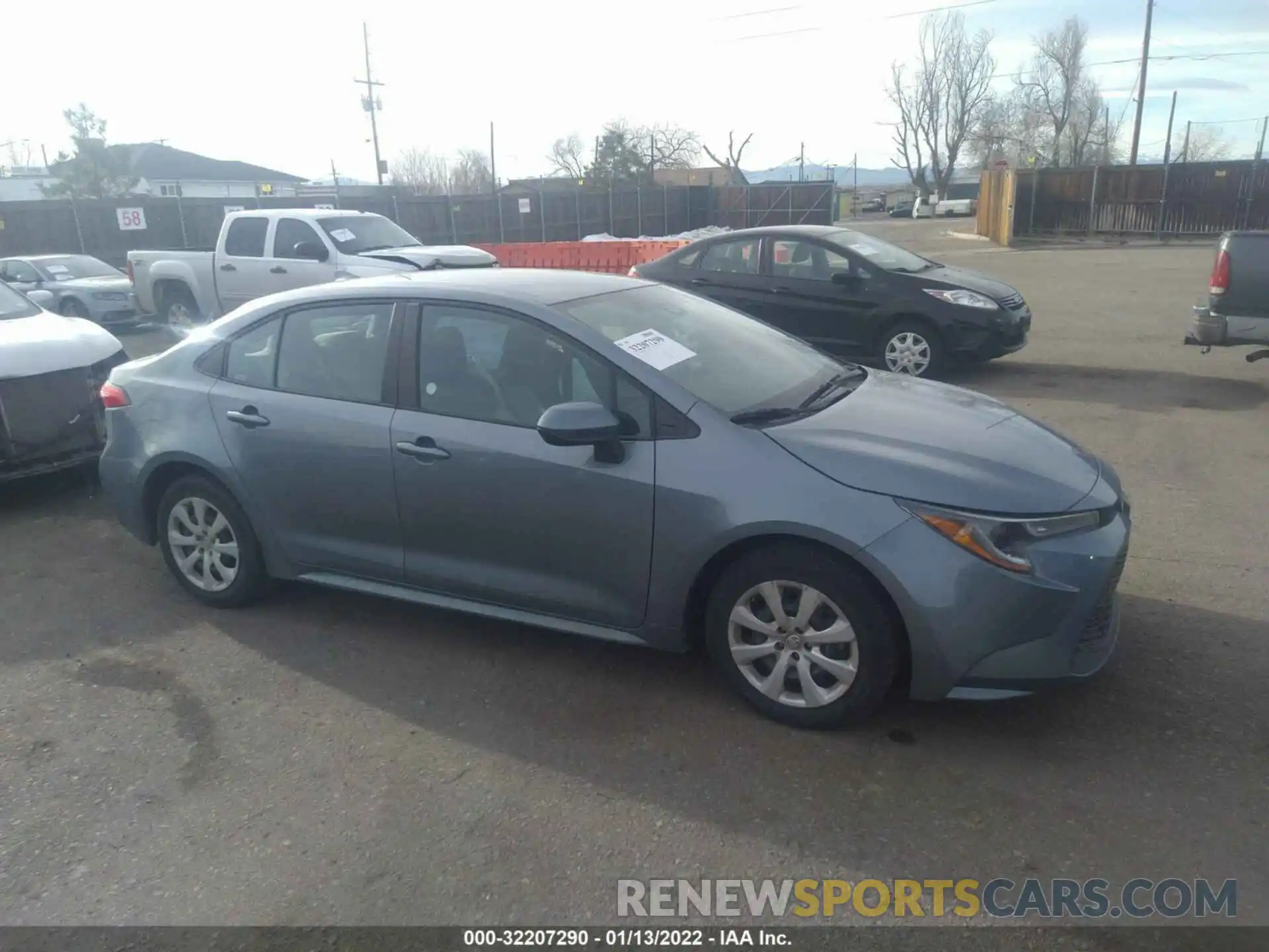 1 Photograph of a damaged car 5YFEPMAE9MP204651 TOYOTA COROLLA 2021