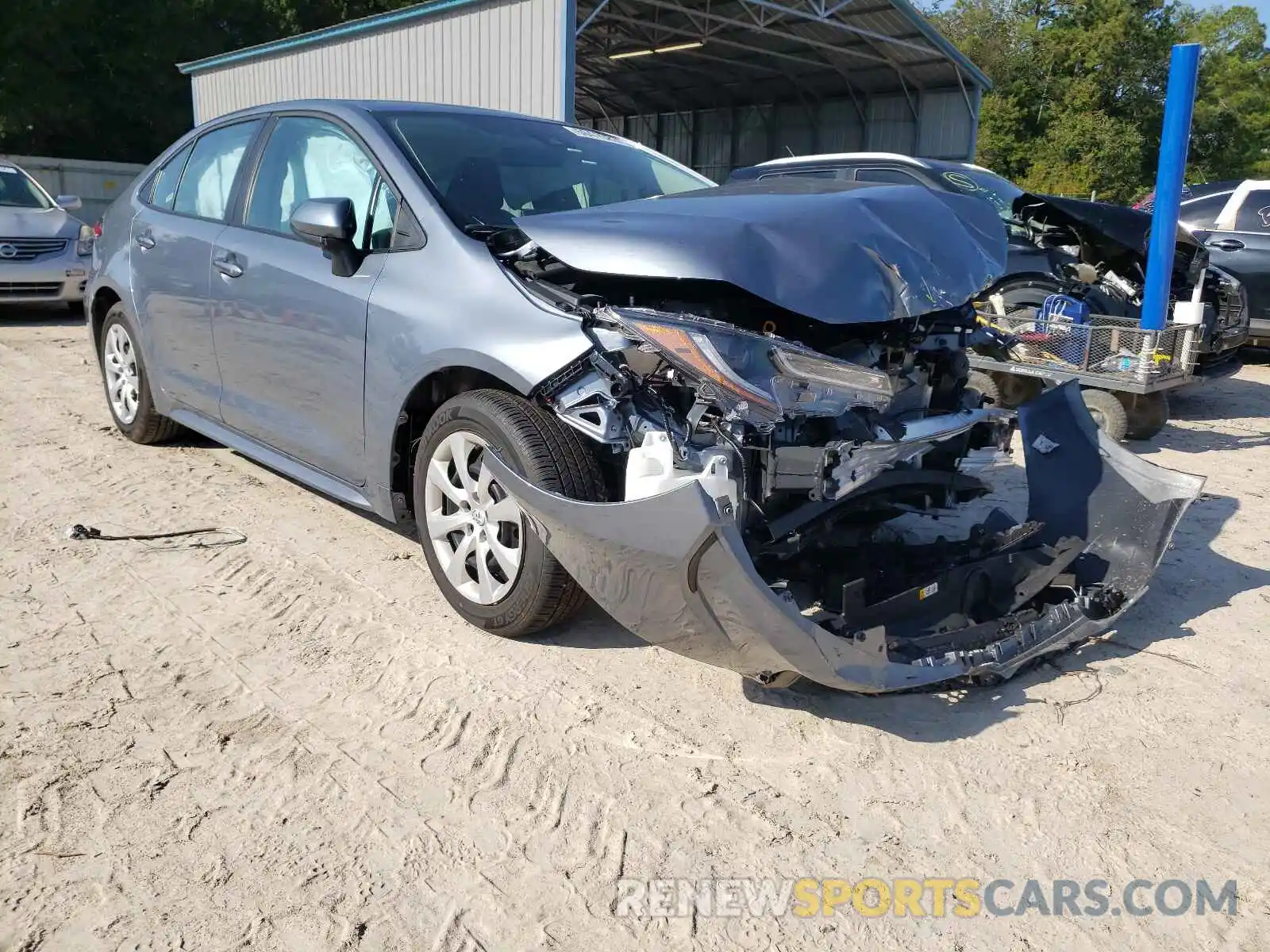 1 Photograph of a damaged car 5YFEPMAE9MP204679 TOYOTA COROLLA 2021