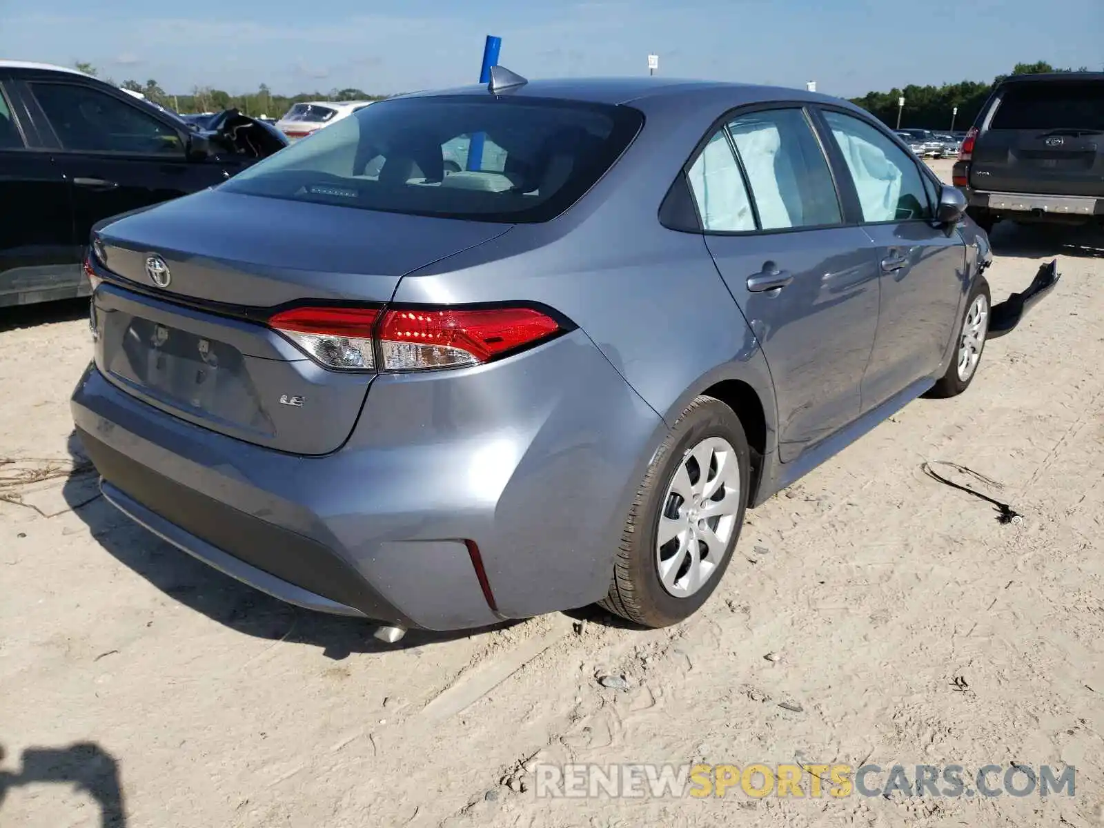 4 Photograph of a damaged car 5YFEPMAE9MP204679 TOYOTA COROLLA 2021