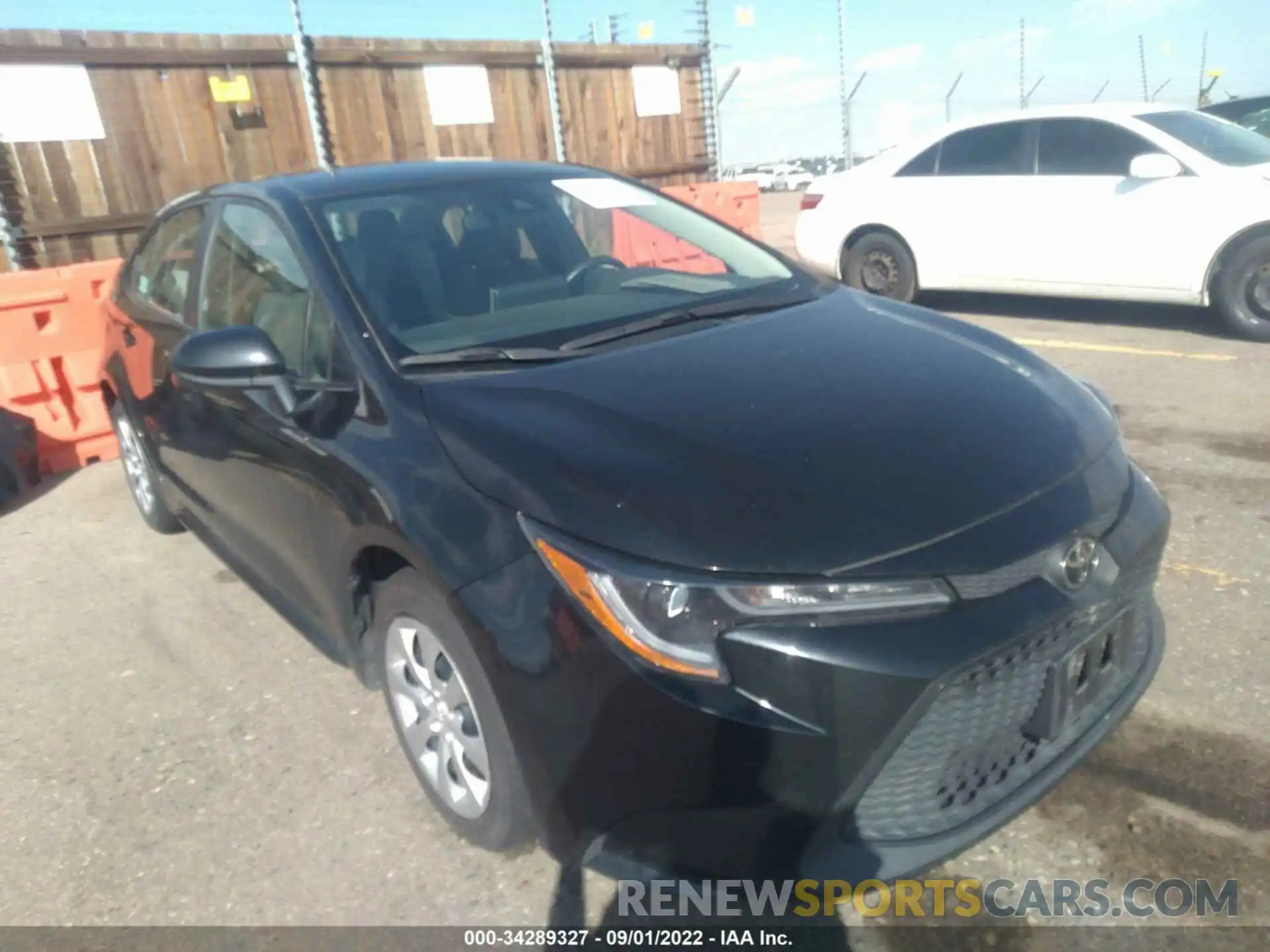 1 Photograph of a damaged car 5YFEPMAE9MP205573 TOYOTA COROLLA 2021