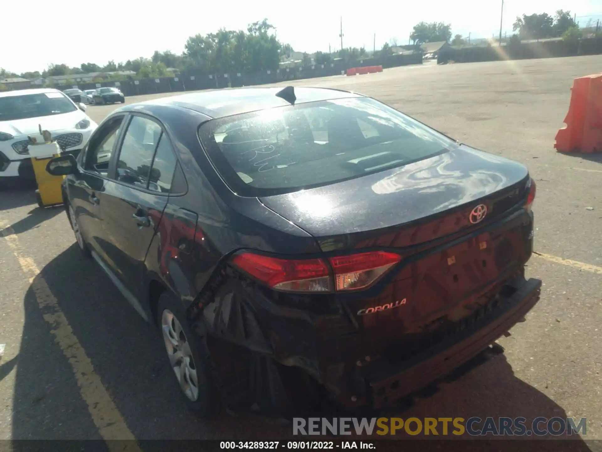 3 Photograph of a damaged car 5YFEPMAE9MP205573 TOYOTA COROLLA 2021