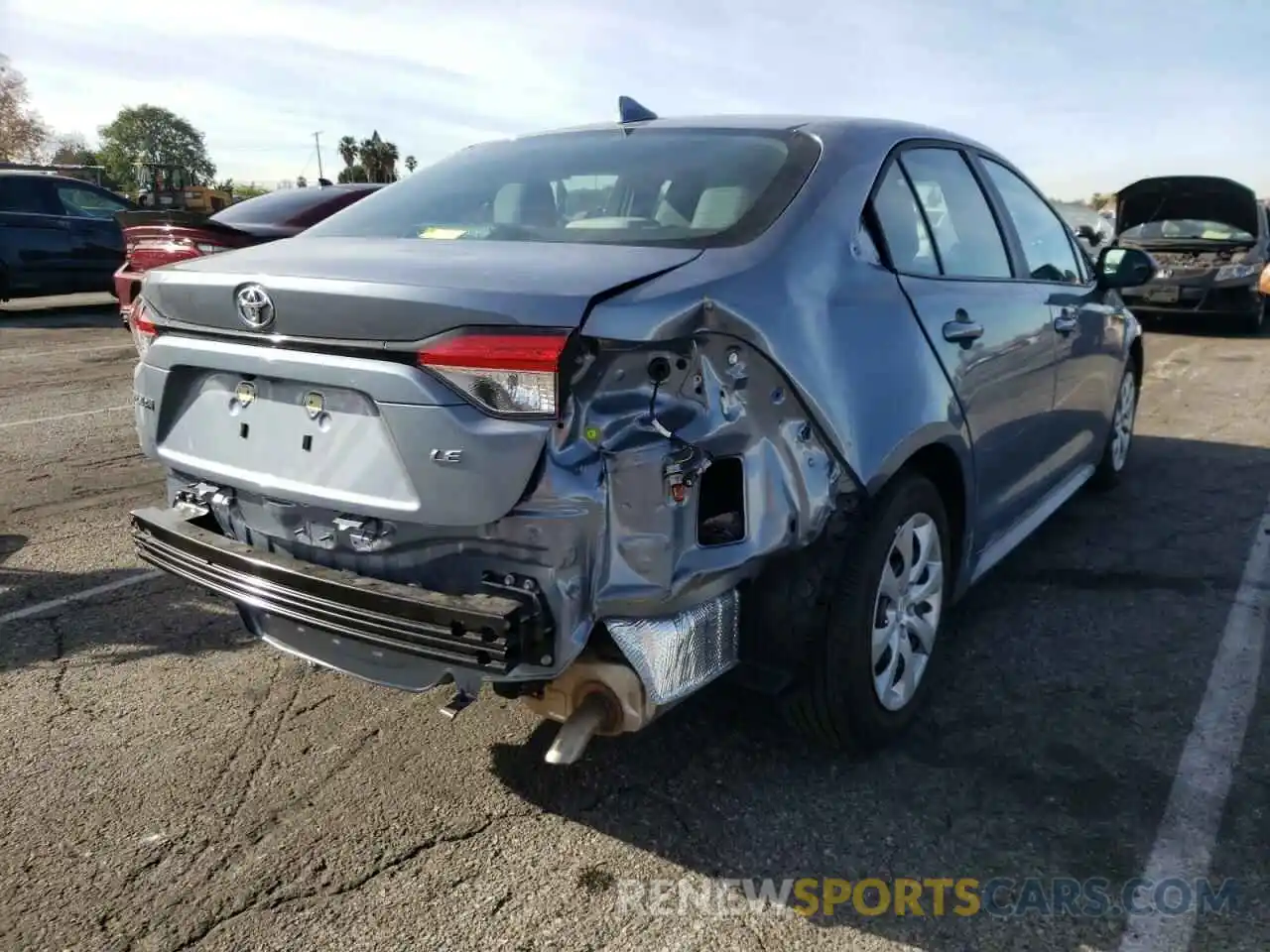 4 Photograph of a damaged car 5YFEPMAE9MP208442 TOYOTA COROLLA 2021