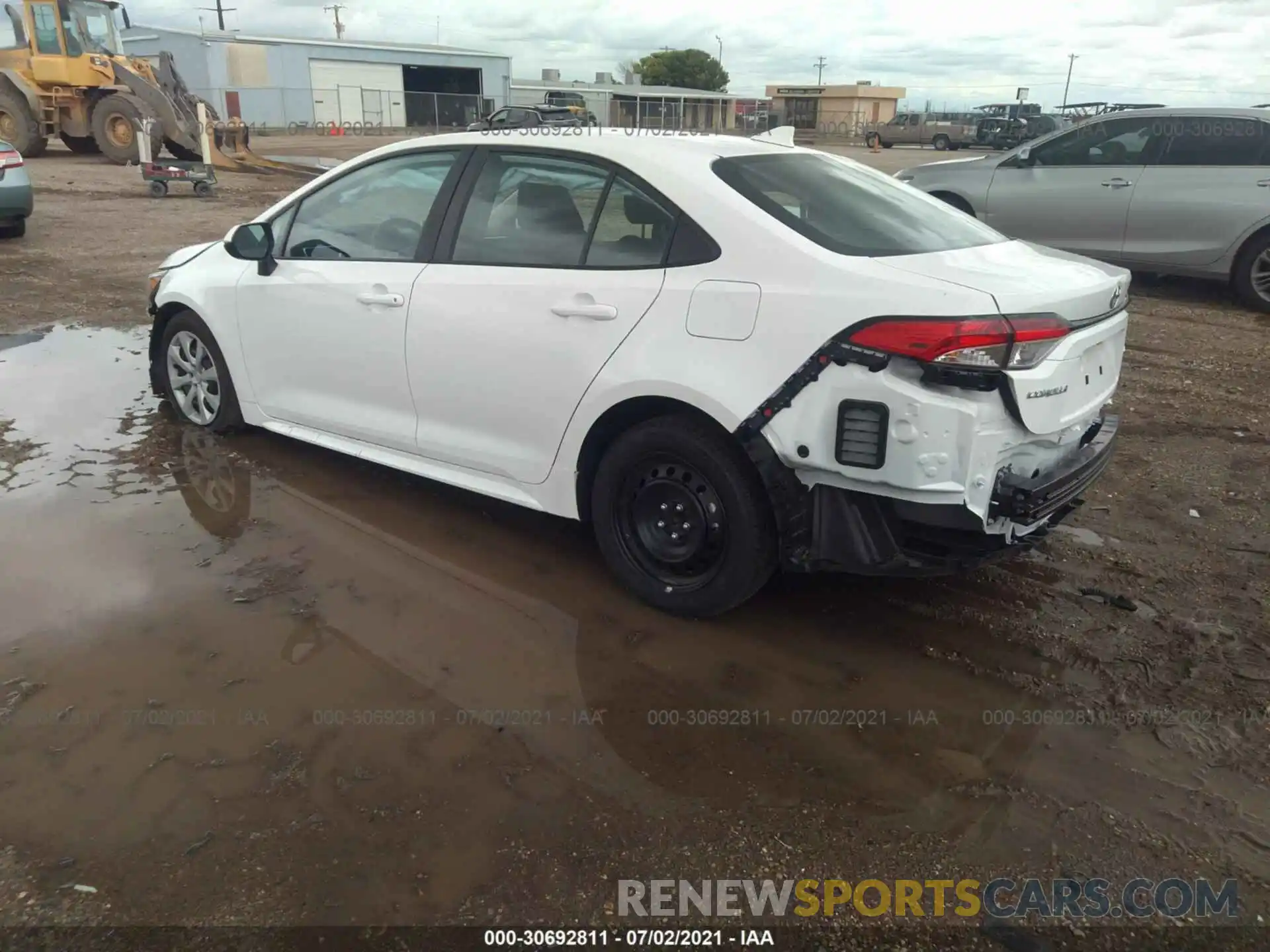 3 Photograph of a damaged car 5YFEPMAE9MP210031 TOYOTA COROLLA 2021