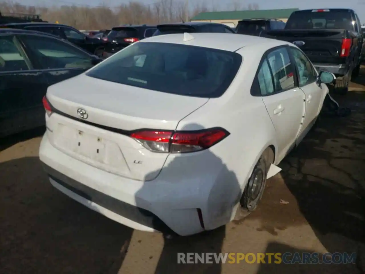 4 Photograph of a damaged car 5YFEPMAE9MP210840 TOYOTA COROLLA 2021