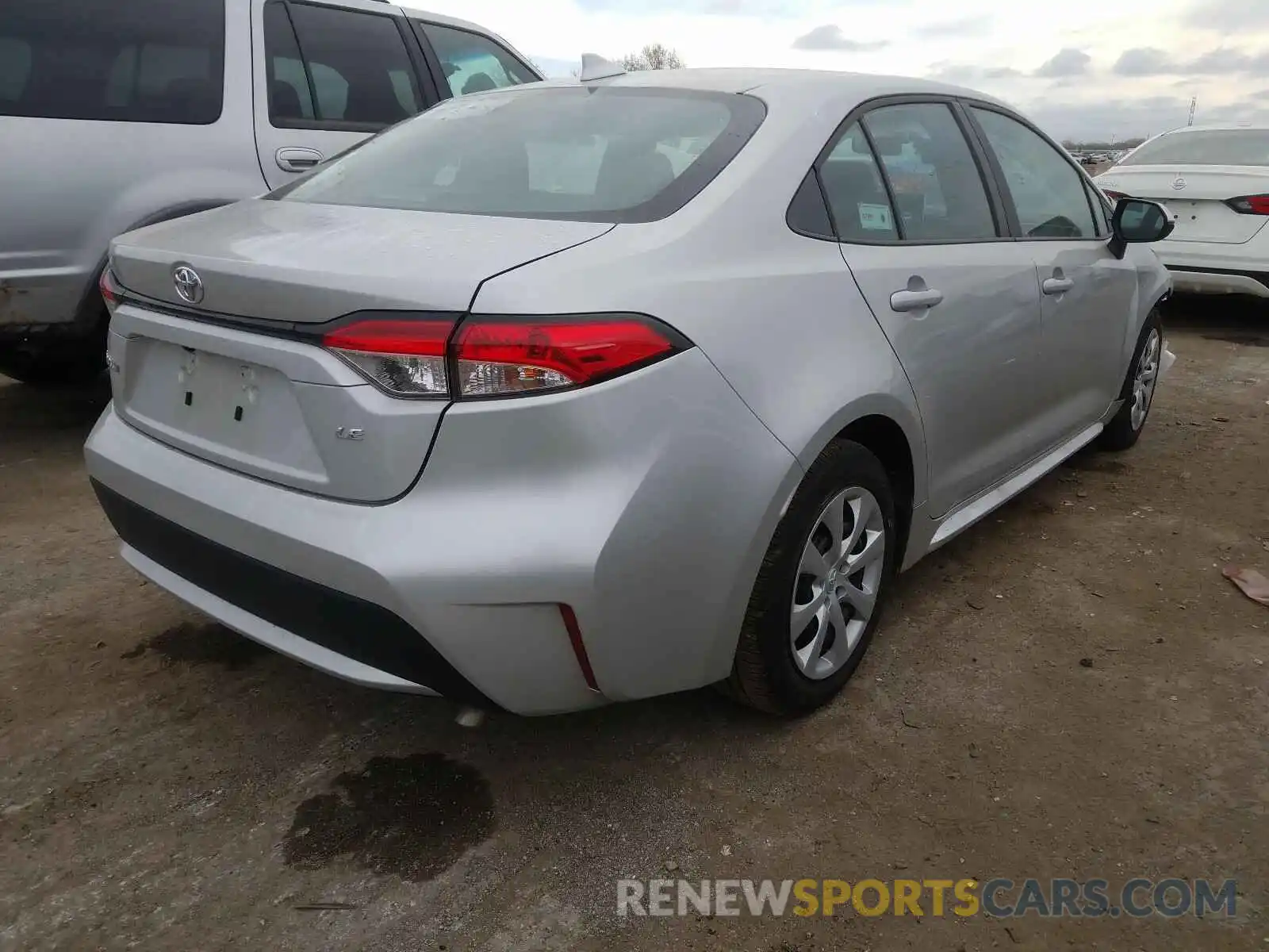 4 Photograph of a damaged car 5YFEPMAE9MP211213 TOYOTA COROLLA 2021