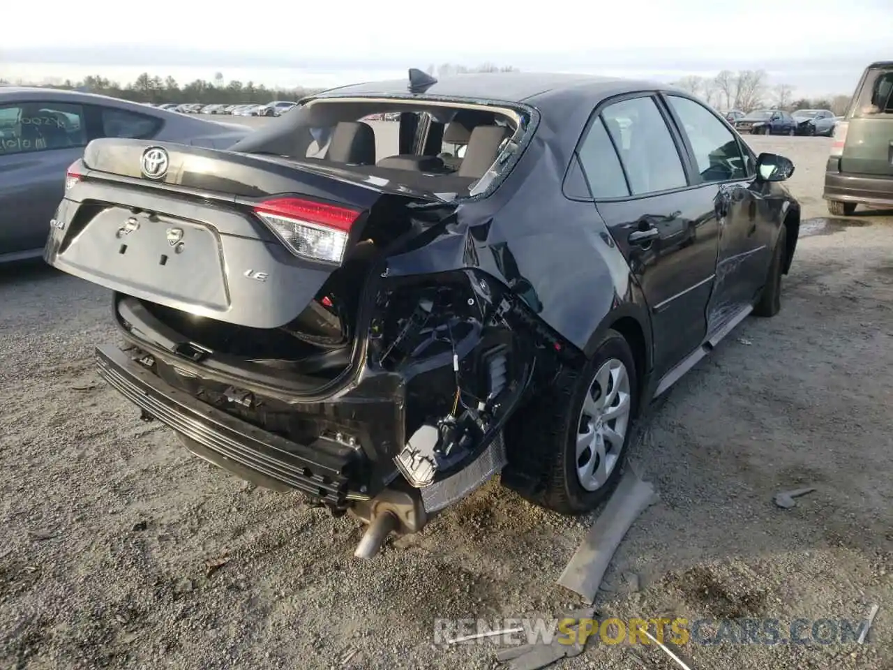 4 Photograph of a damaged car 5YFEPMAE9MP213642 TOYOTA COROLLA 2021