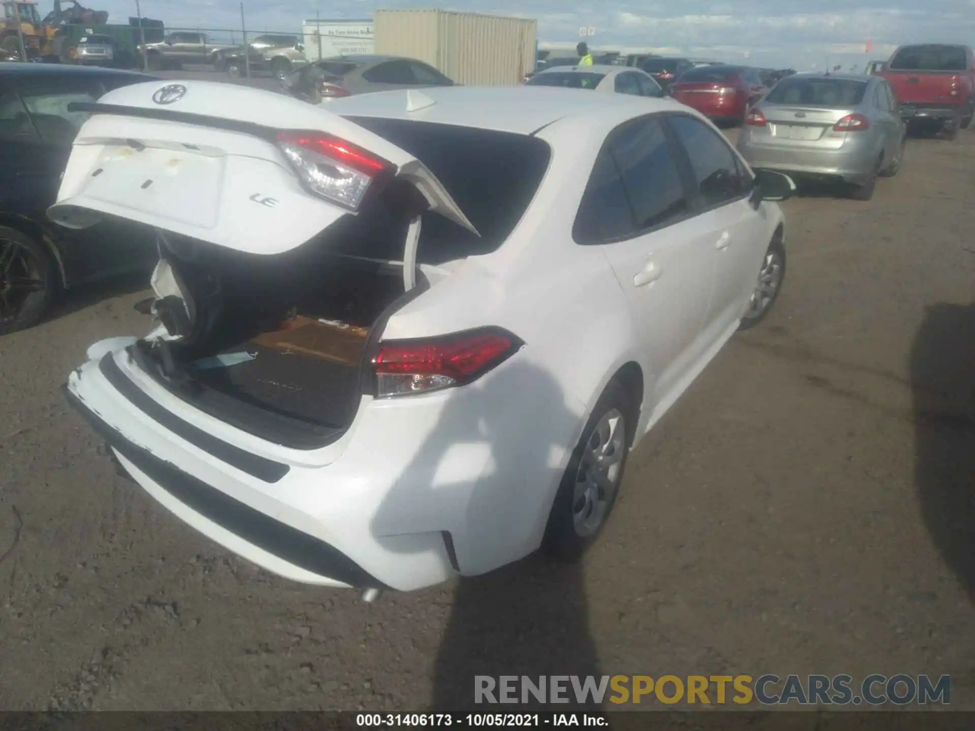 4 Photograph of a damaged car 5YFEPMAE9MP216542 TOYOTA COROLLA 2021