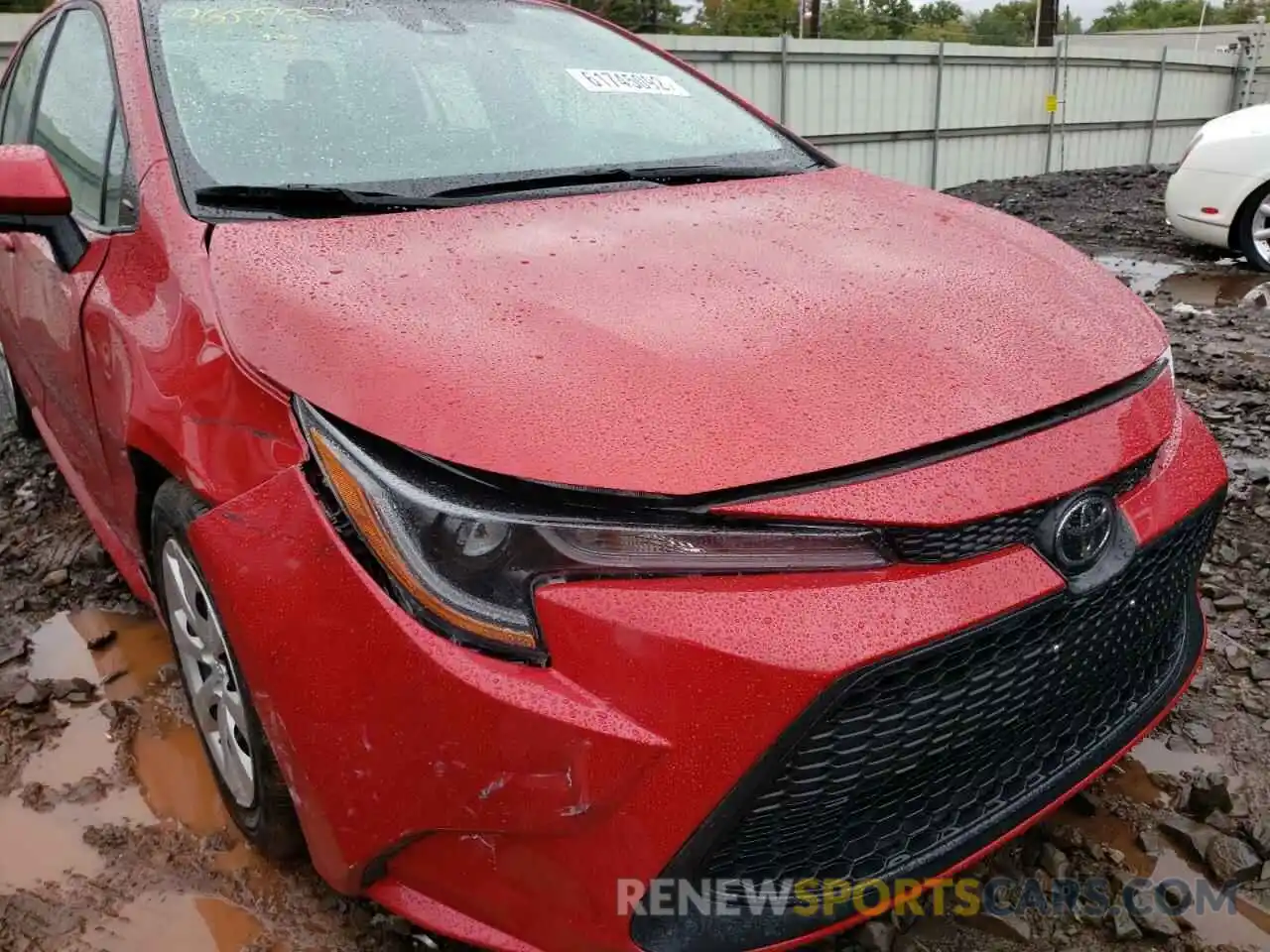 9 Photograph of a damaged car 5YFEPMAE9MP216654 TOYOTA COROLLA 2021